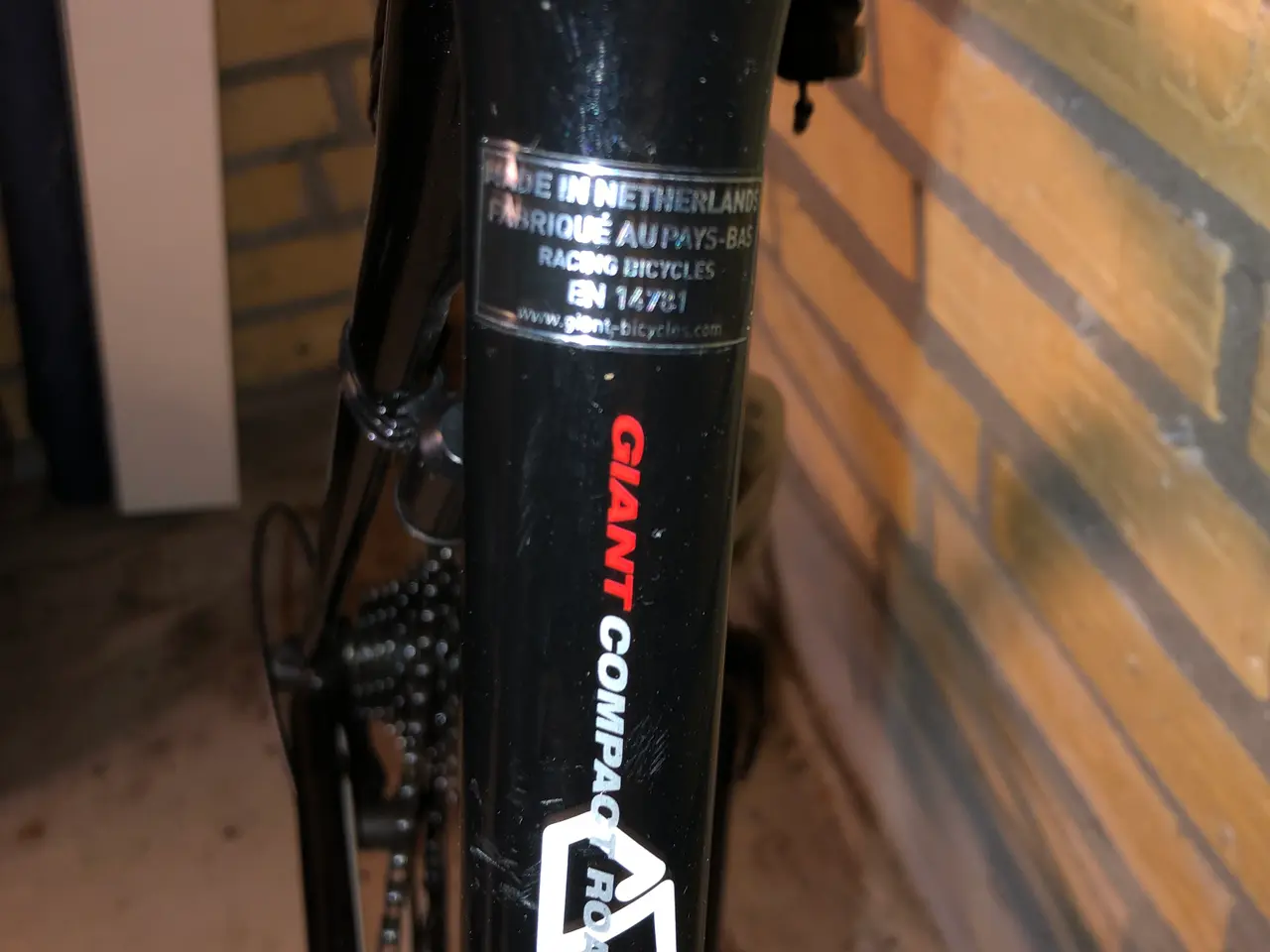 Billede 2 - Velholdt Giant racer med få kilometer.