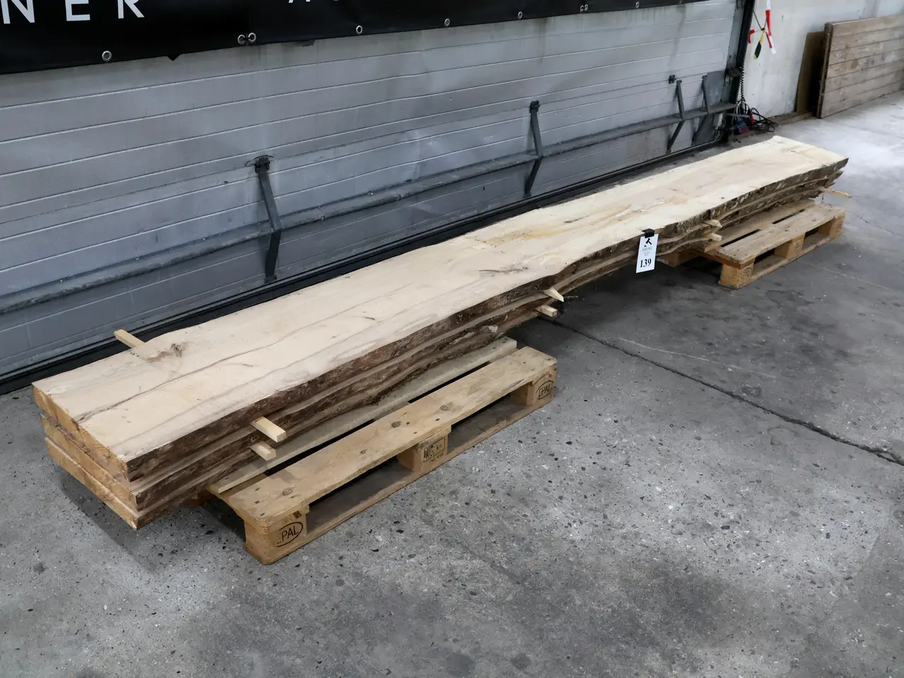 Billede 2 - 3 Stk Store Bøgeplanker, tørret i 4 år.