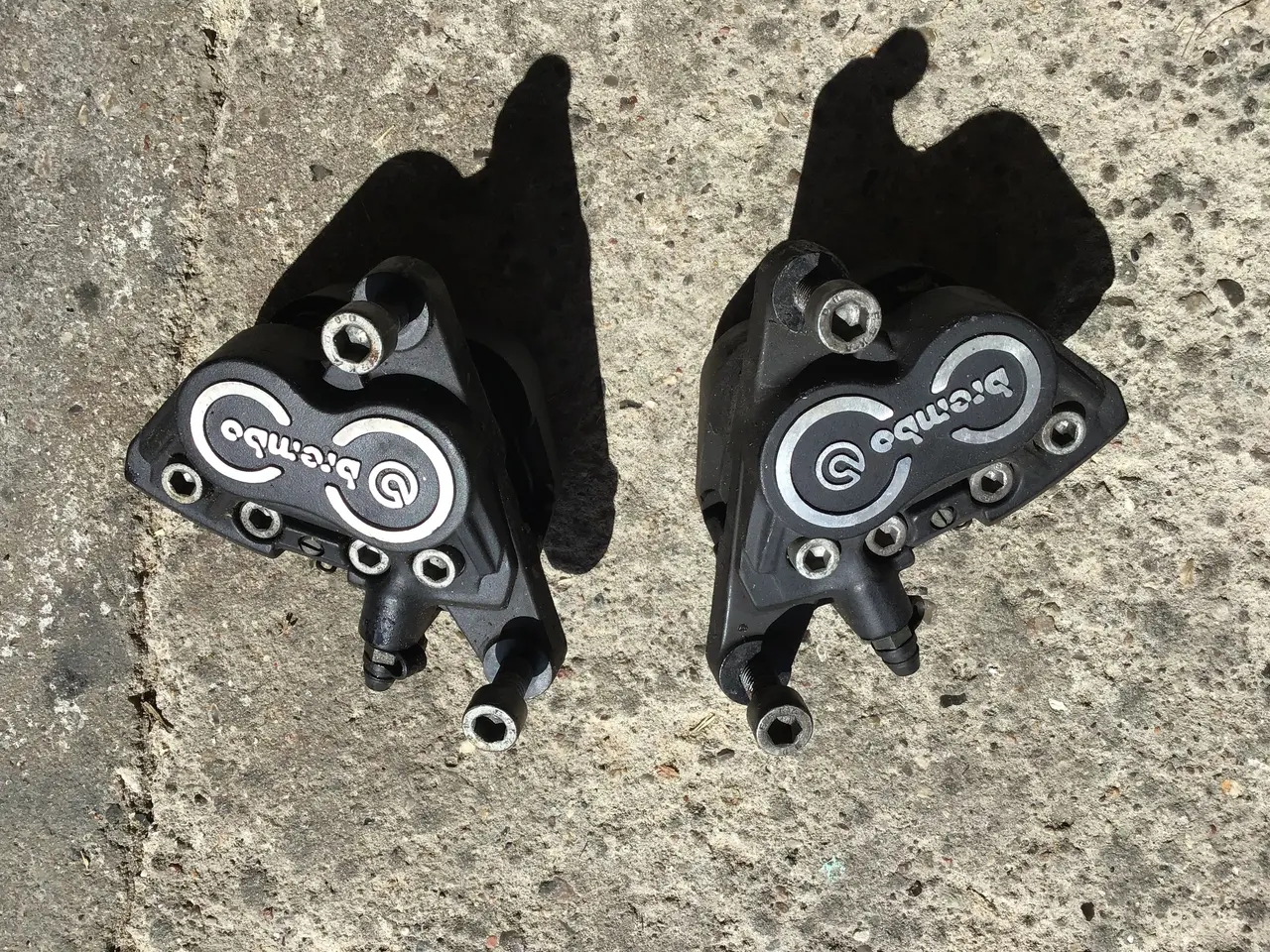 Billede 1 - Bremsekaliber for og bag BMW r1100r