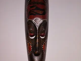 Afrikanske maske i træ