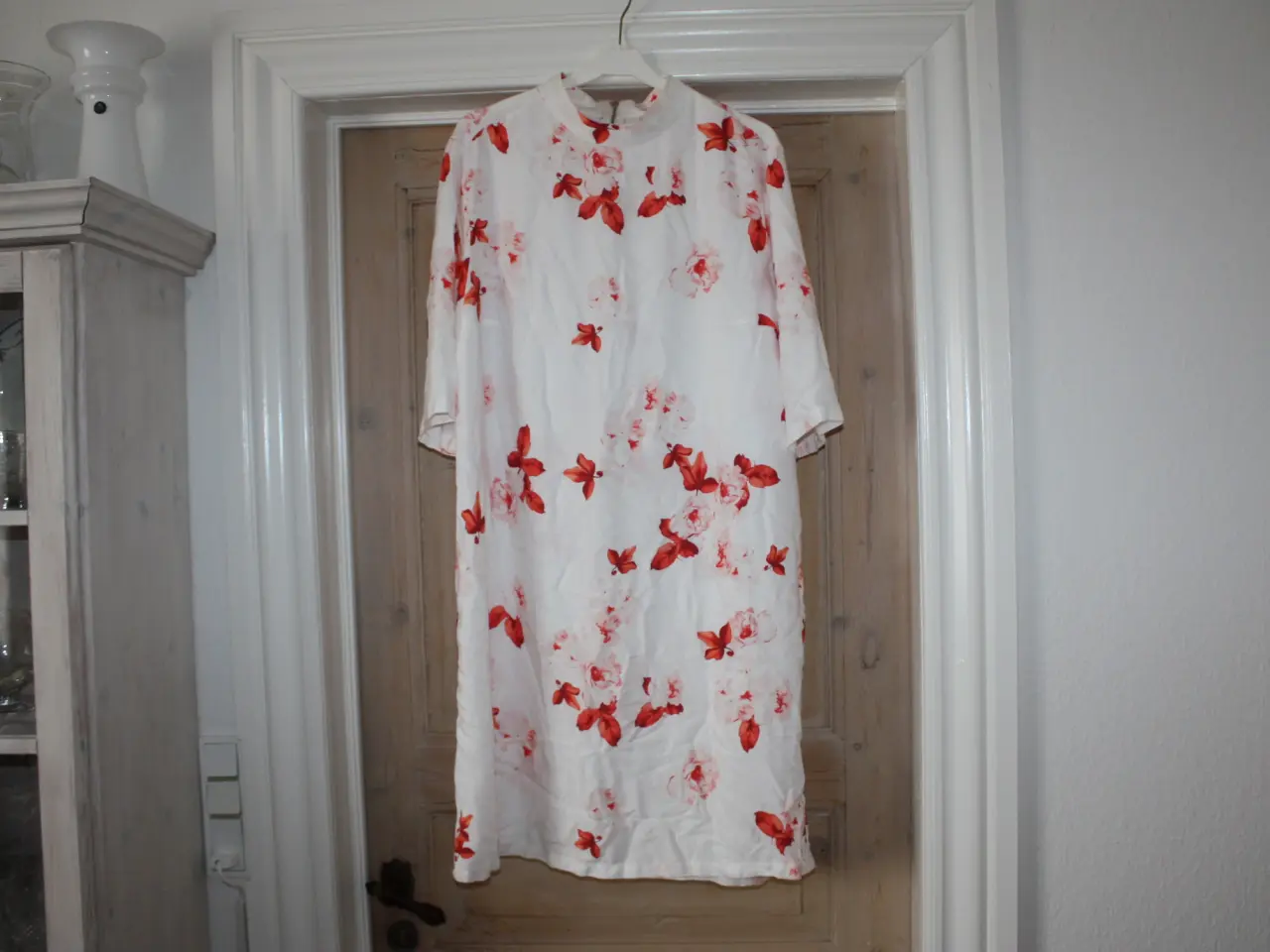 Billede 1 - One Two Luxzuz kjole str. 44 Viscose 100%