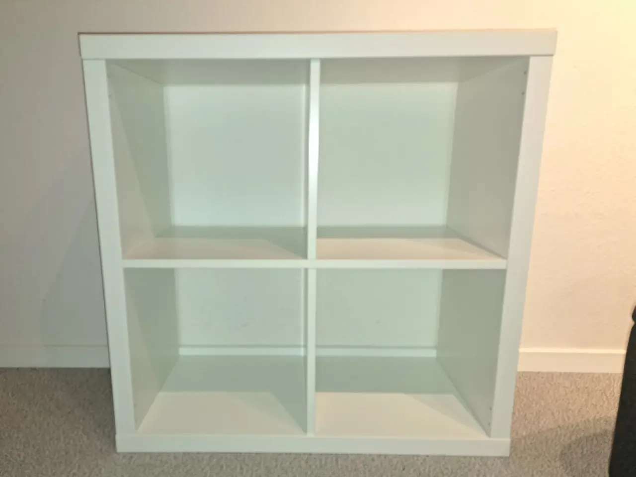 Billede 1 - IKEA reol med 4 rum hvid