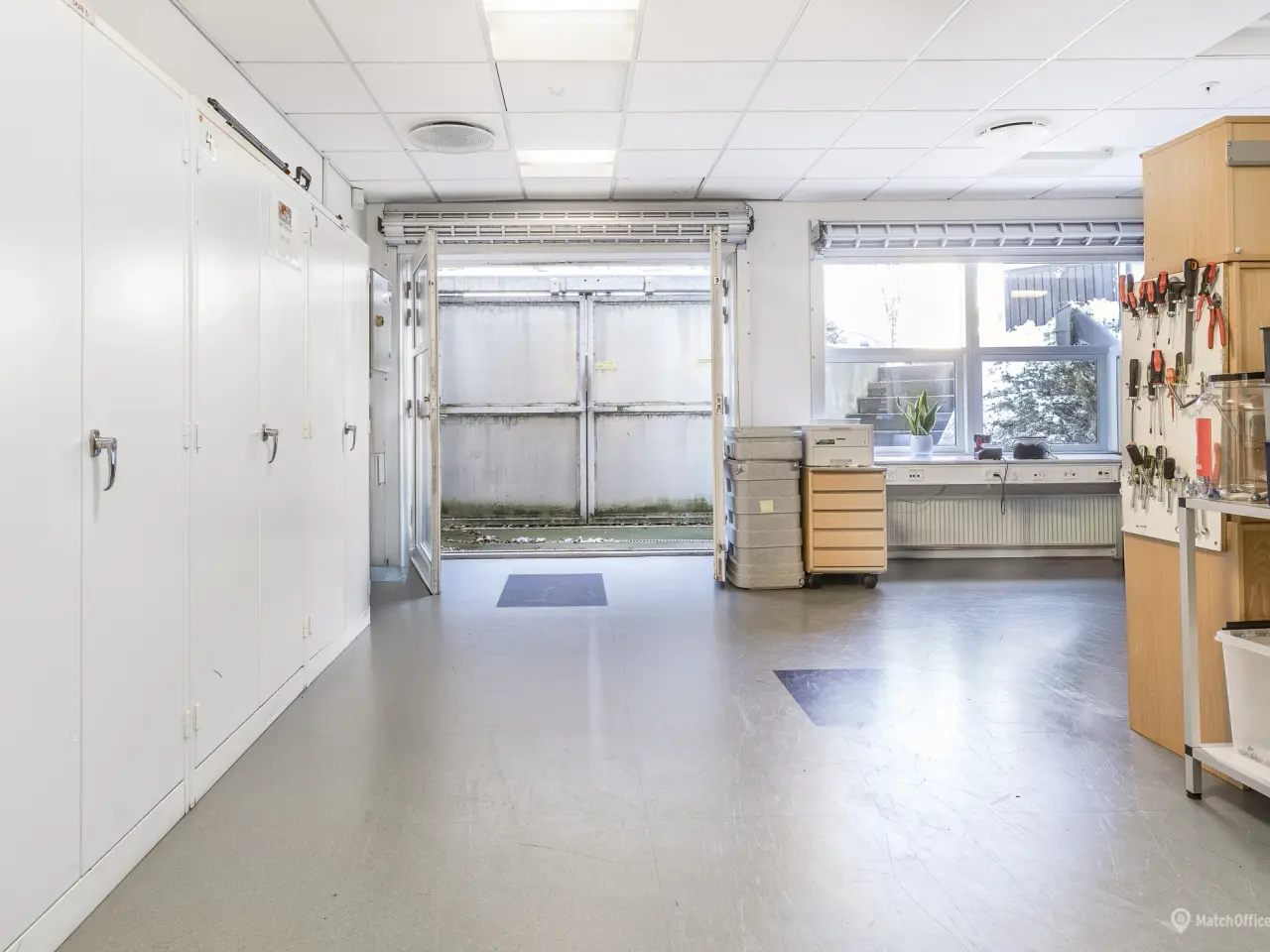 Billede 1 - Lagerlejemål på 645 m² – hvoraf 75 m² er tilknyttet kontor