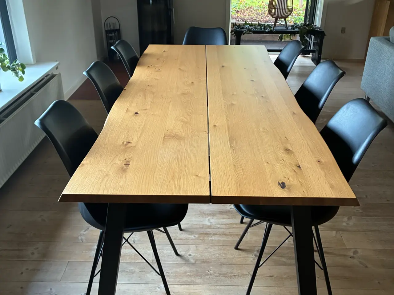 Billede 1 - Spisebord med 6 stole