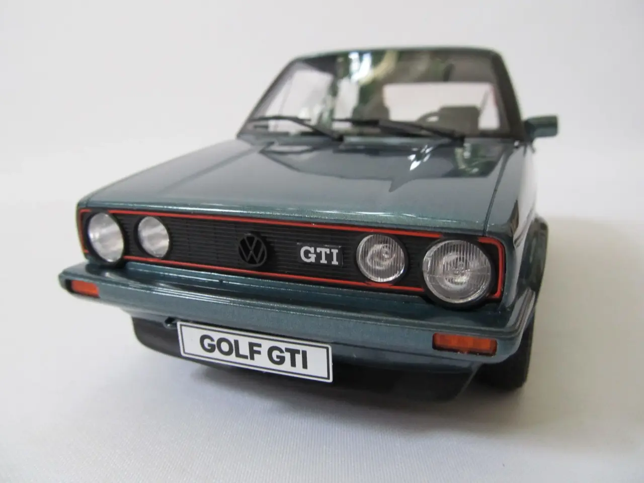 Billede 3 - 1983 VW Golf 1 GTI Pirelli 1:18
