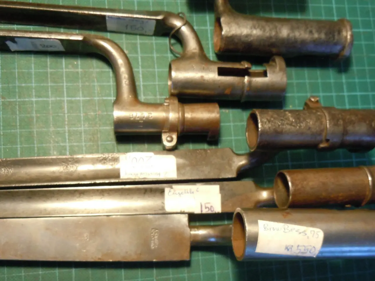 Billede 9 - Dolke, bajonetter og knive, forskellige typer.