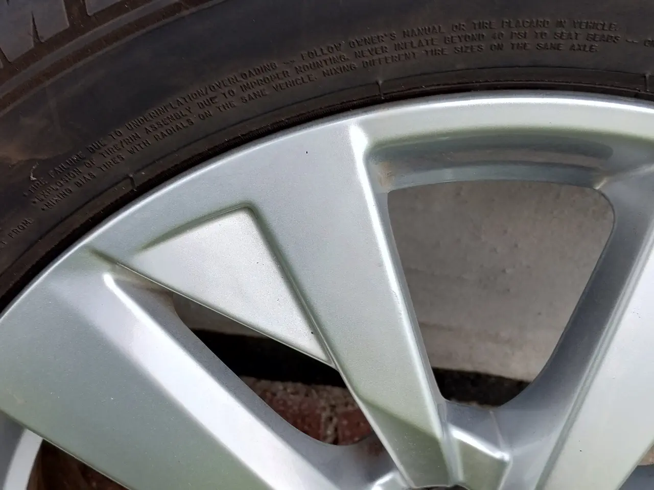 Billede 1 - Michelin Pilot Alpine på org. Peugeot alufælge