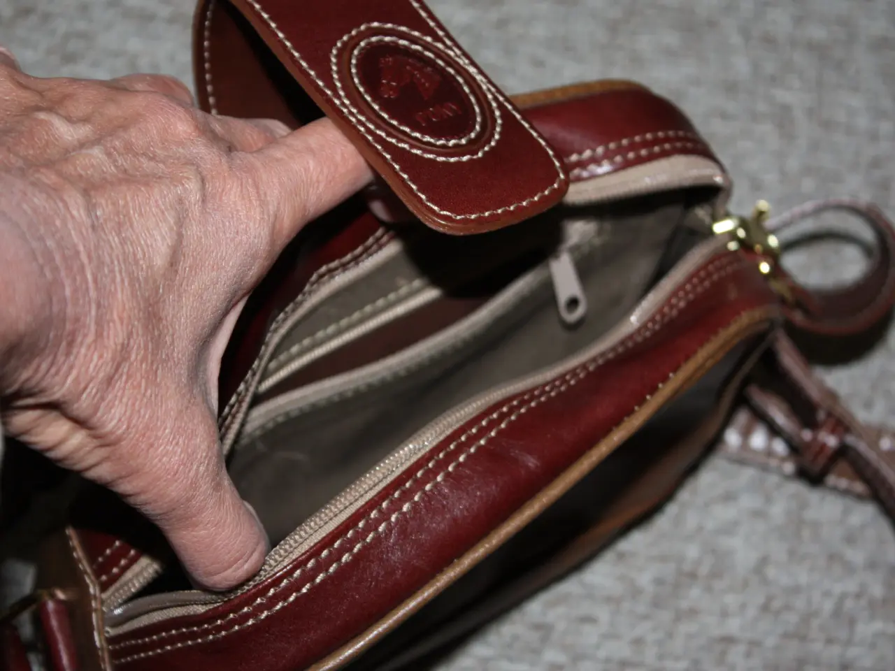 Billede 4 - Pony taske 23 cm x 16 cm