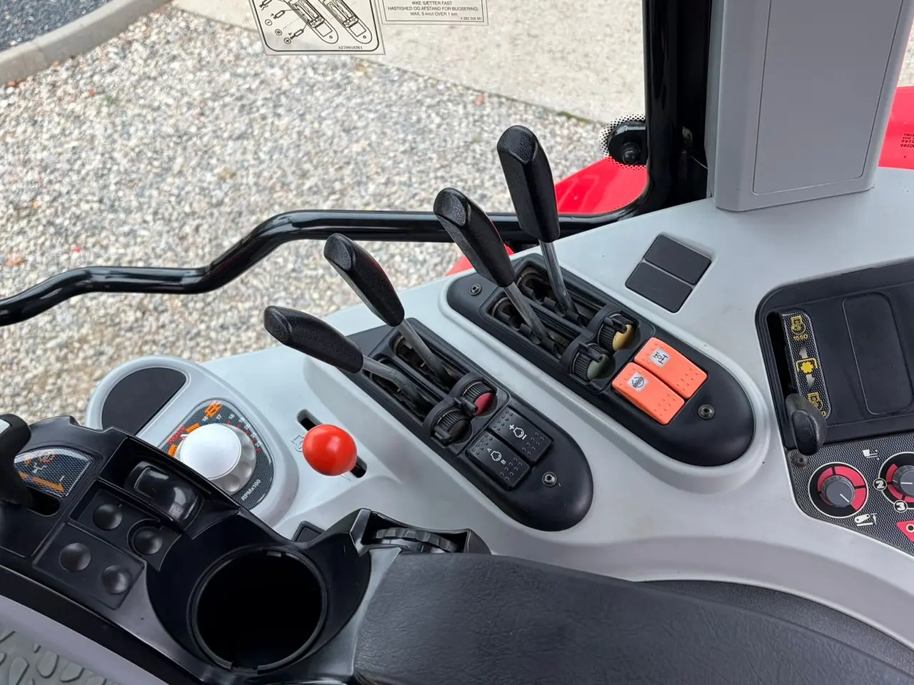 Billede 12 - Massey Ferguson 6480 Dyna 6 med frontlift Meget Veldholdt