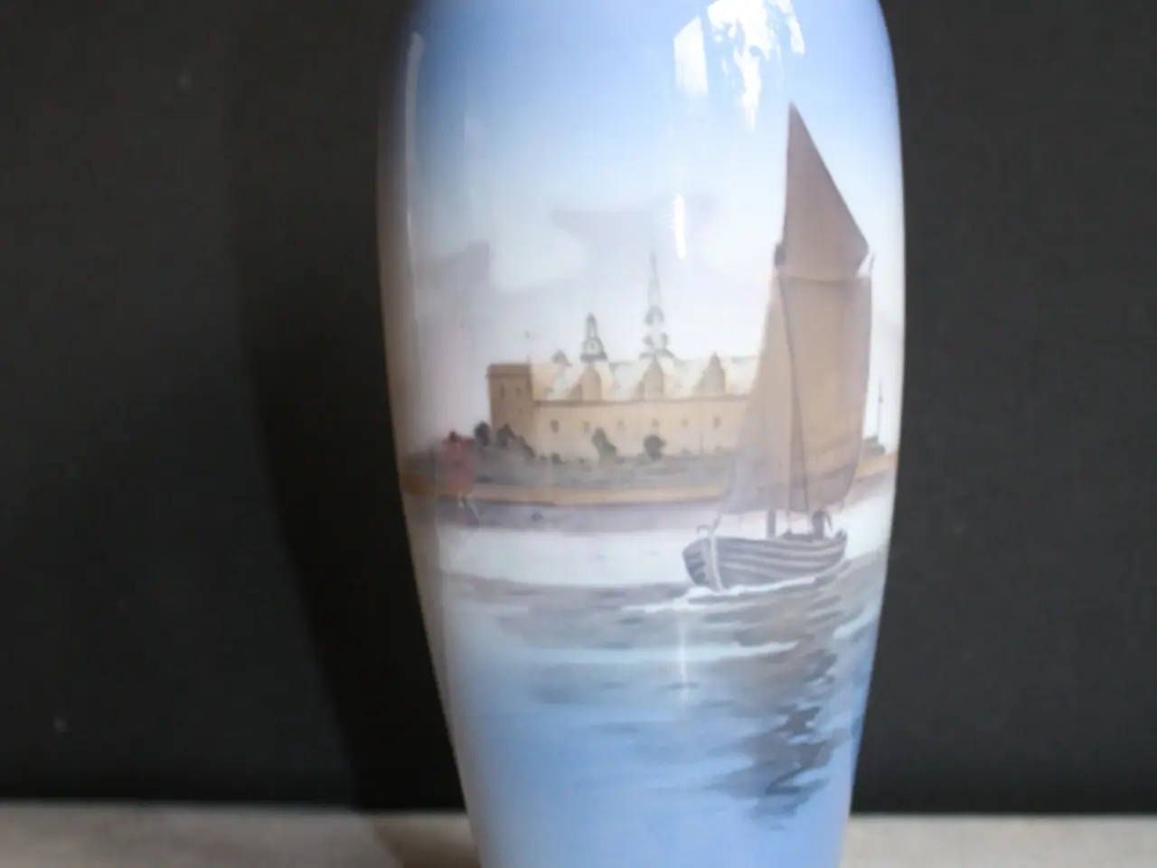 Billede 4 - Vase med kronborg