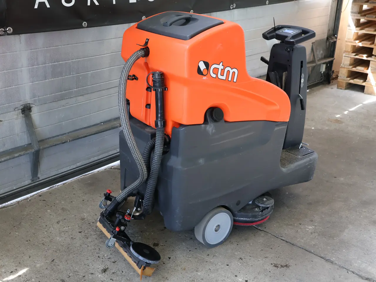 Billede 14 - Krom Pico 66 CTM gulvvaskemaskine m/lader