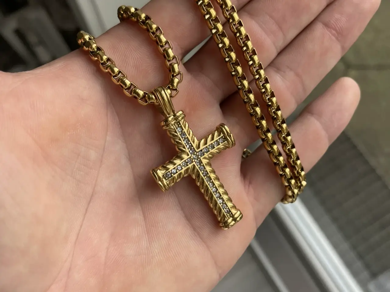 Billede 1 - 4.5mm Goldfilled venezia kæde med unikt kors