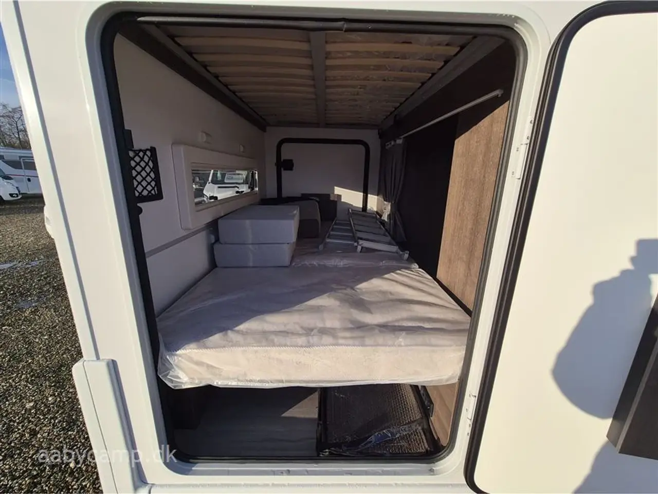 Billede 24 - 2026 - Benimar Tessoro 425