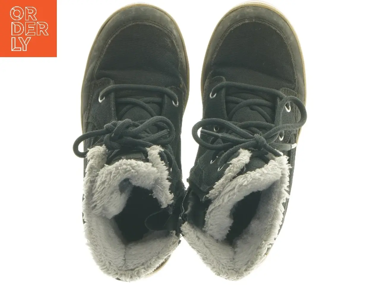 Billede 5 - Sort Gore-Tex vinterstøvler str. 34 fra Viking (str. 34 )