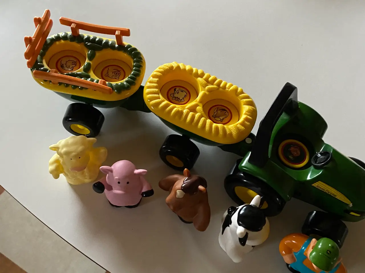 Billede 2 - John Deere traktor med dyr og lyd