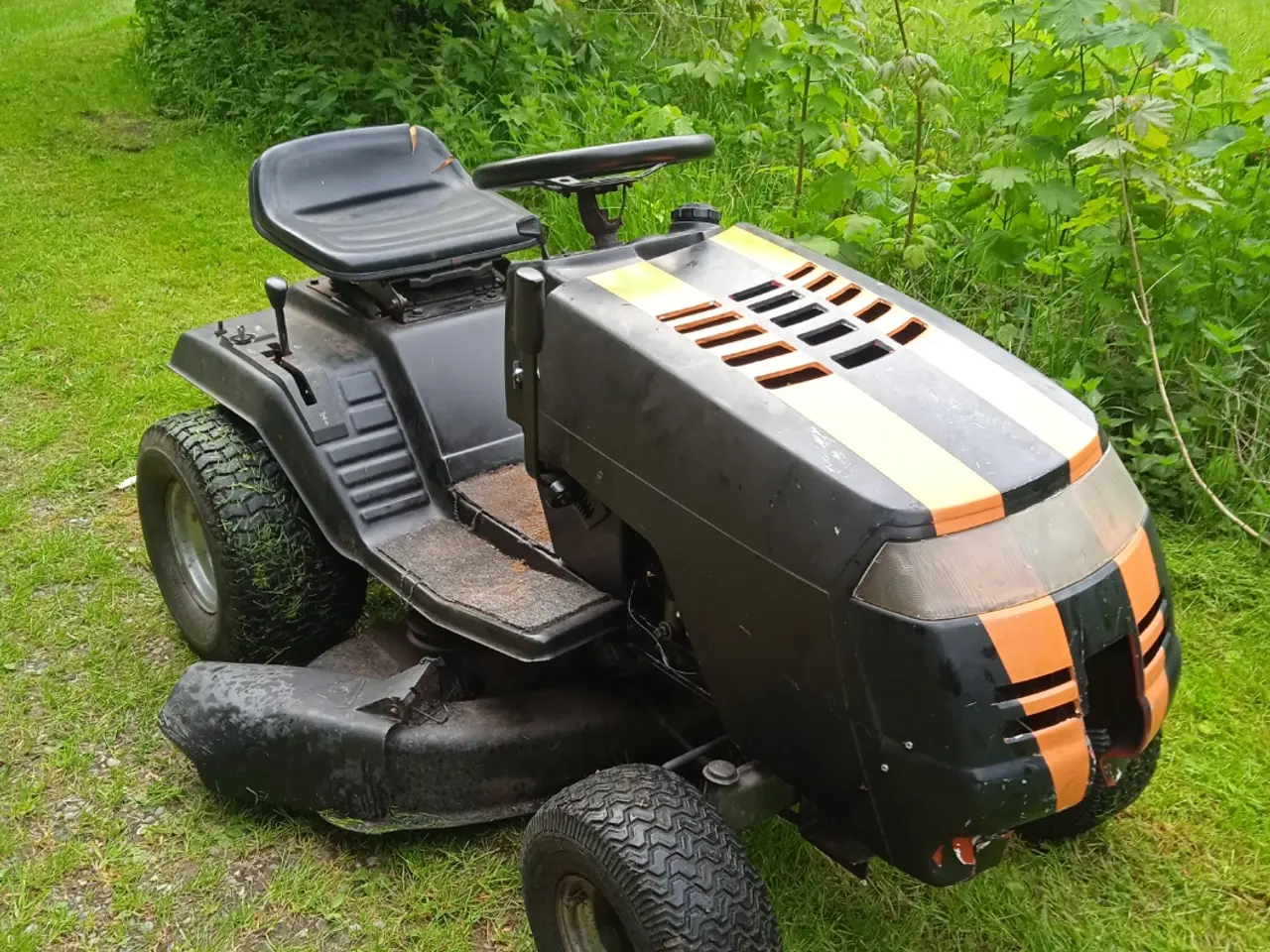 Billede 3 - jonsered Lr12 havetraktor 12 HK