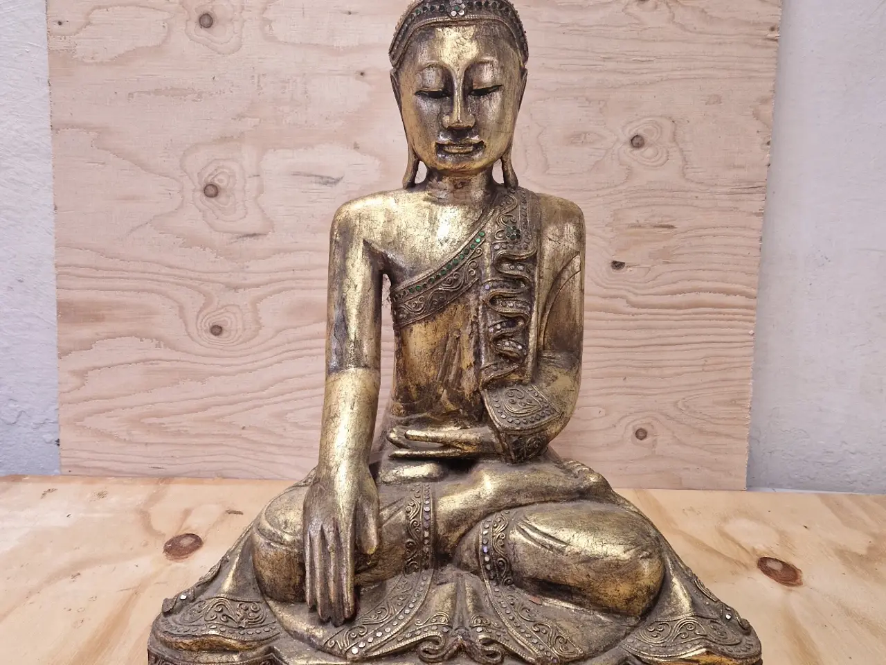Billede 2 - Buddha figur i forgyldt træ 63 cm høj
