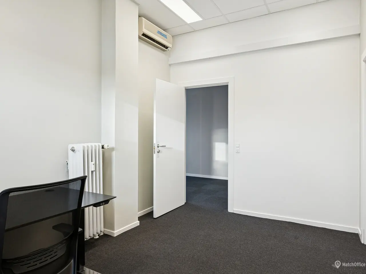Billede 4 - Sammenlagt kontor med lagerfaciliteter