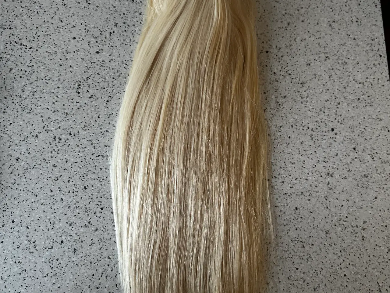 Billede 1 - Tape hair extensions