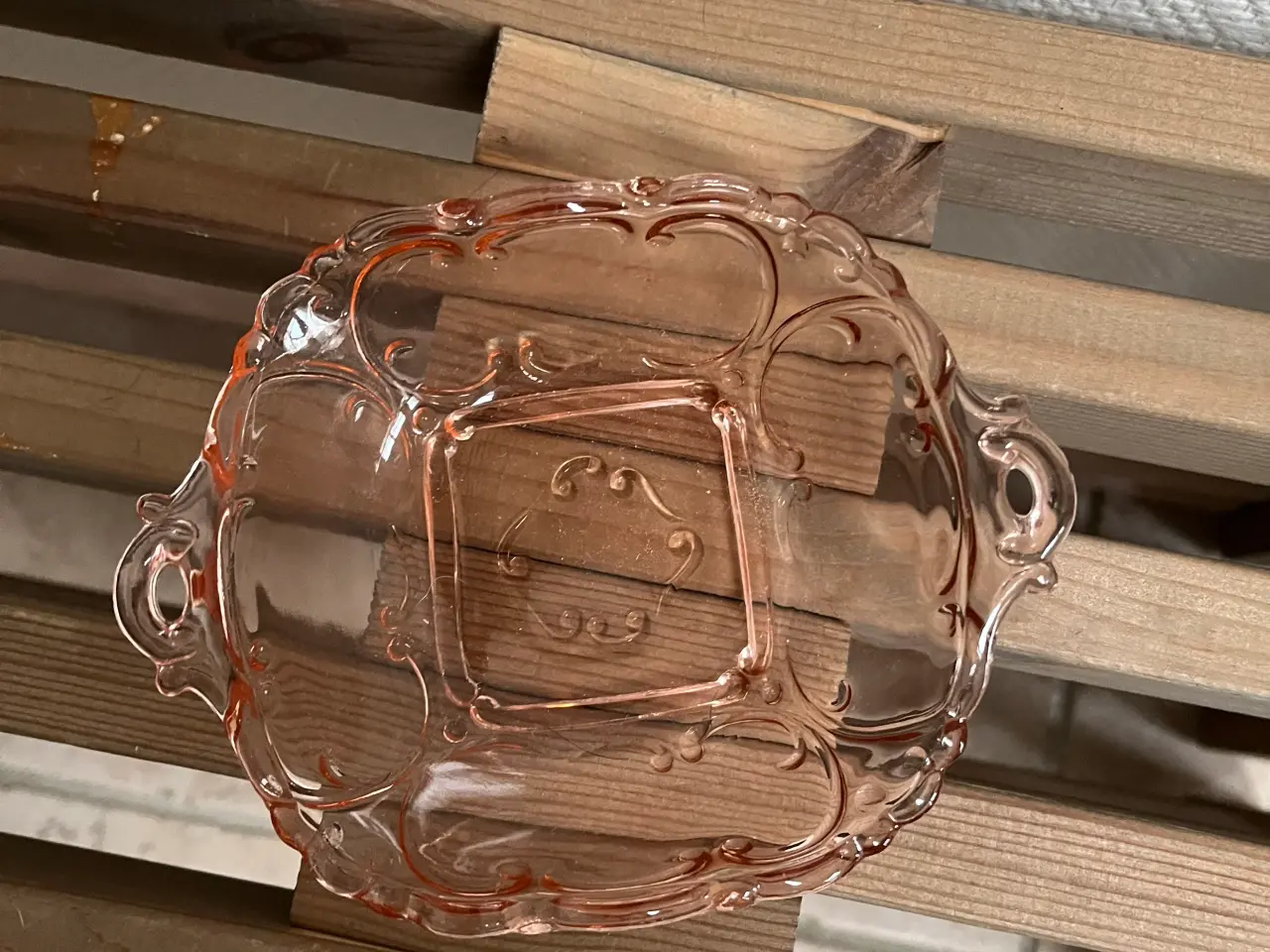 Billede 1 - Lille vintage skål i rødt glas