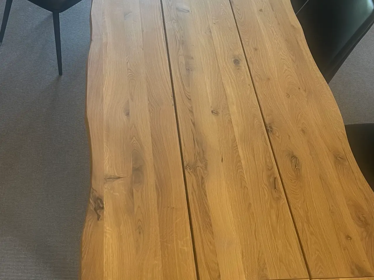 Billede 2 - Pæn plankebord med 10 stole