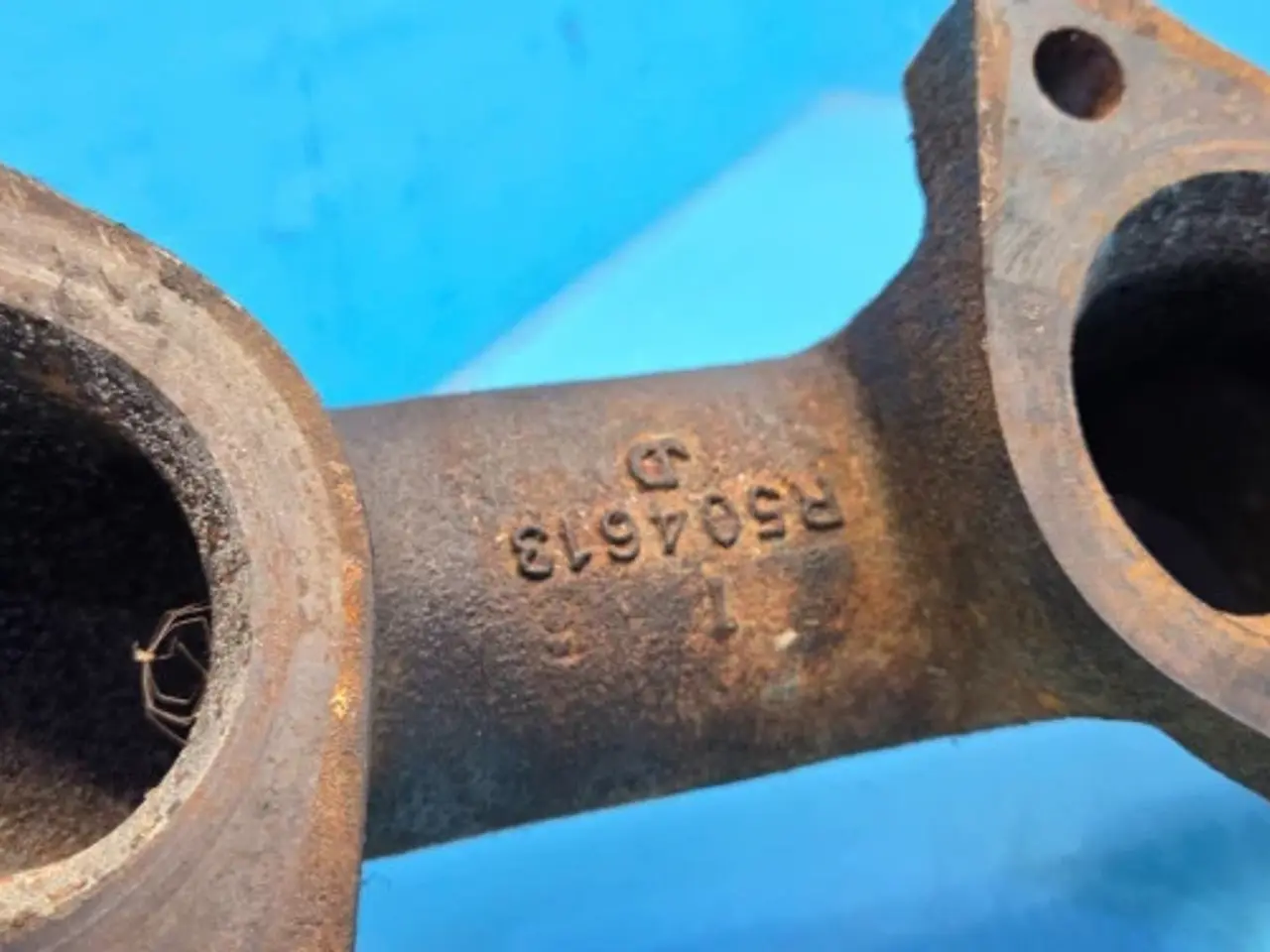 Billede 15 - John Deere 6125HZ001 Udstødningsmanifold R116838