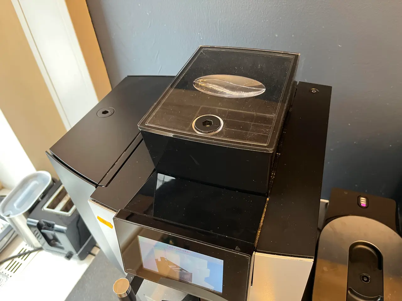 Billede 6 - Kaffebrygger JURA inkl. mælkedispenser