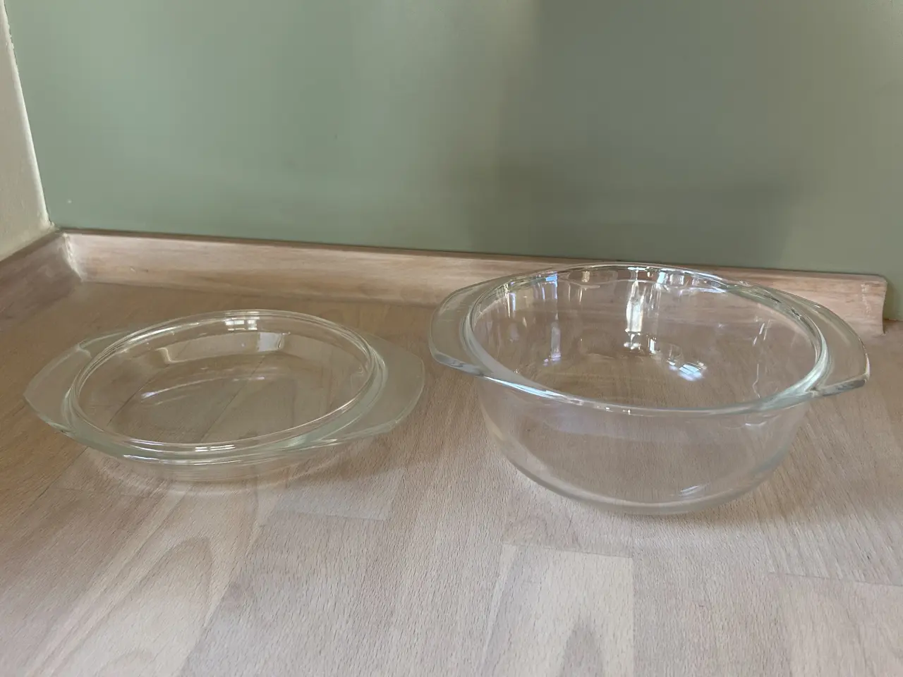 Billede 2 - Glasskål med låg. En vintage skål.