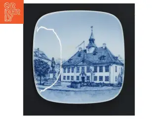 Tallerken fra B&G (str. 8,5x8,5 cm), Randers Rådhus