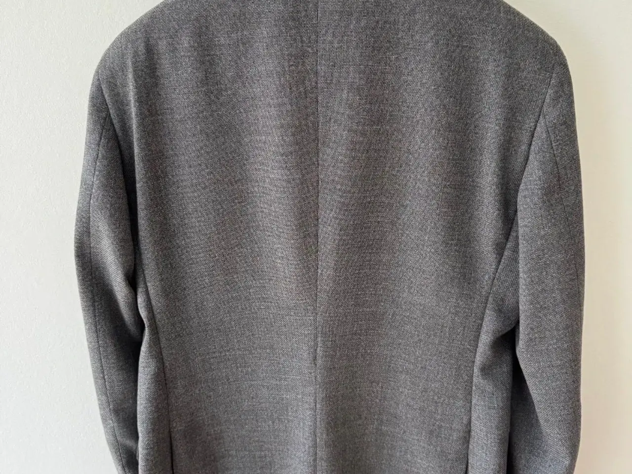 Billede 2 - Flot grå blazer fra Cavaliere i 100% uld.