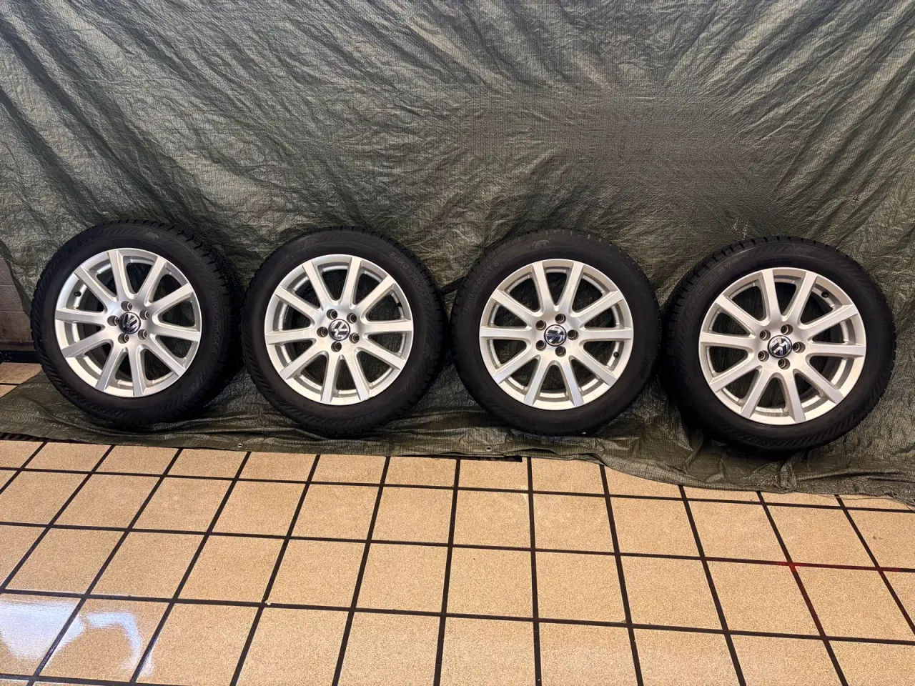 Billede 3 - 🛞 Flotte 16" VW alufælge m. vinterdæk (5x100 - ET