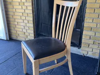 2 stykker spisebords stole