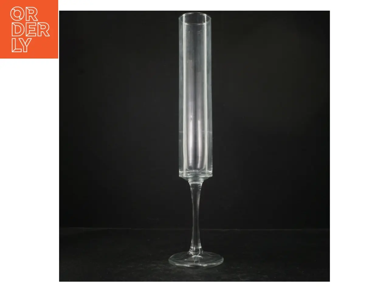 Billede 1 - Flot, 45 cm Høj cylinderformet glasvase (str. Ø. 6 cm. Højde. 45 cm)