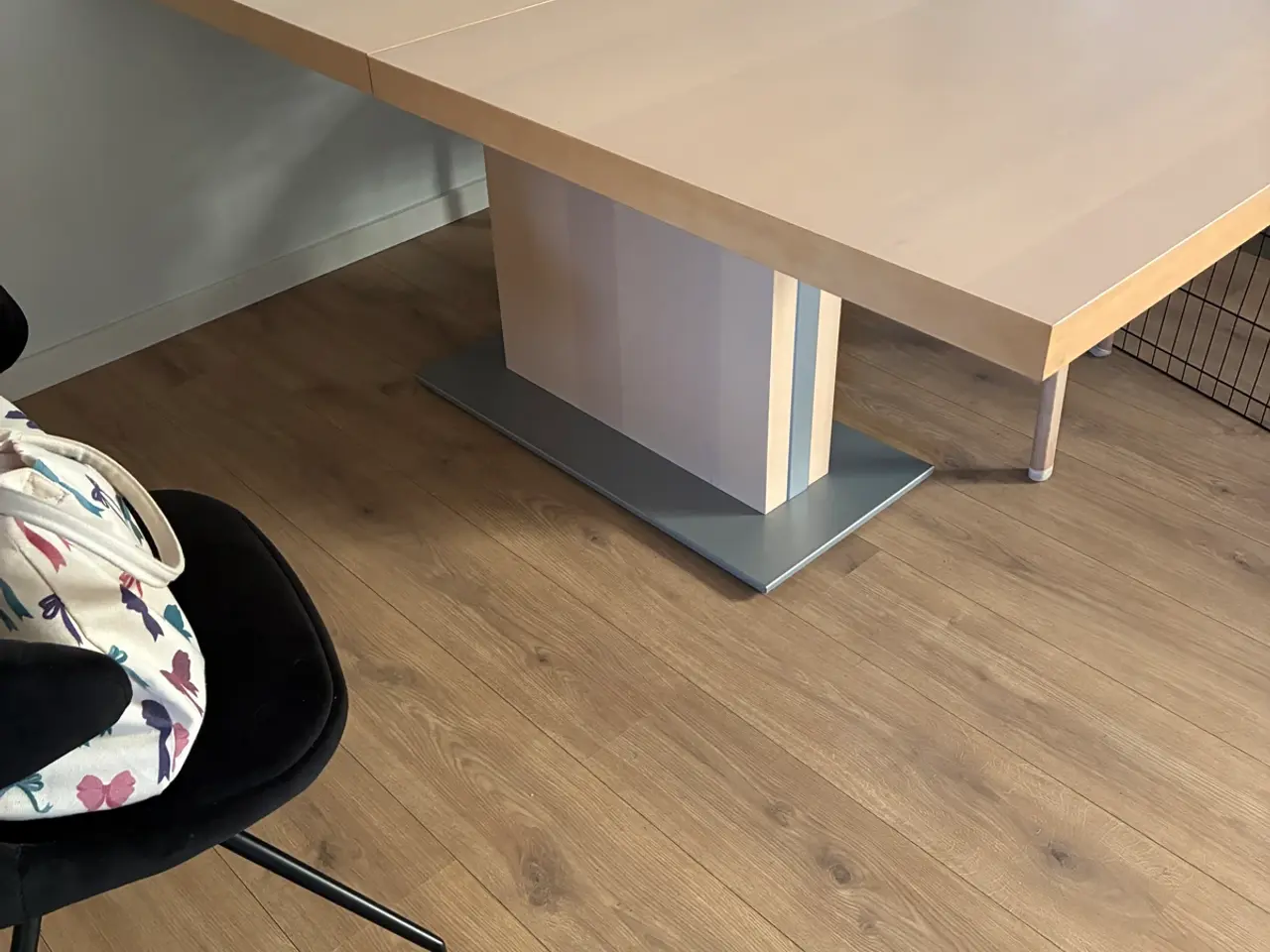 Billede 2 - Stort spisebord i god kvalitet 