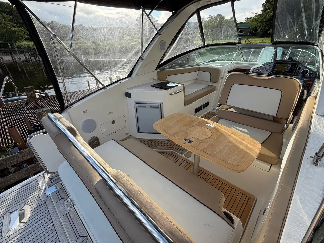Billede 5 - Bayliner Ciera 8 - Mercruiser 250 HK/Udstyr