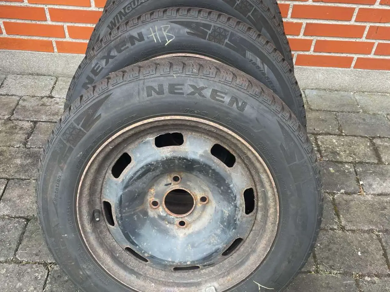 Billede 1 - 15 Peugeot/Citroën/Ford Fiesta med Continental dæk