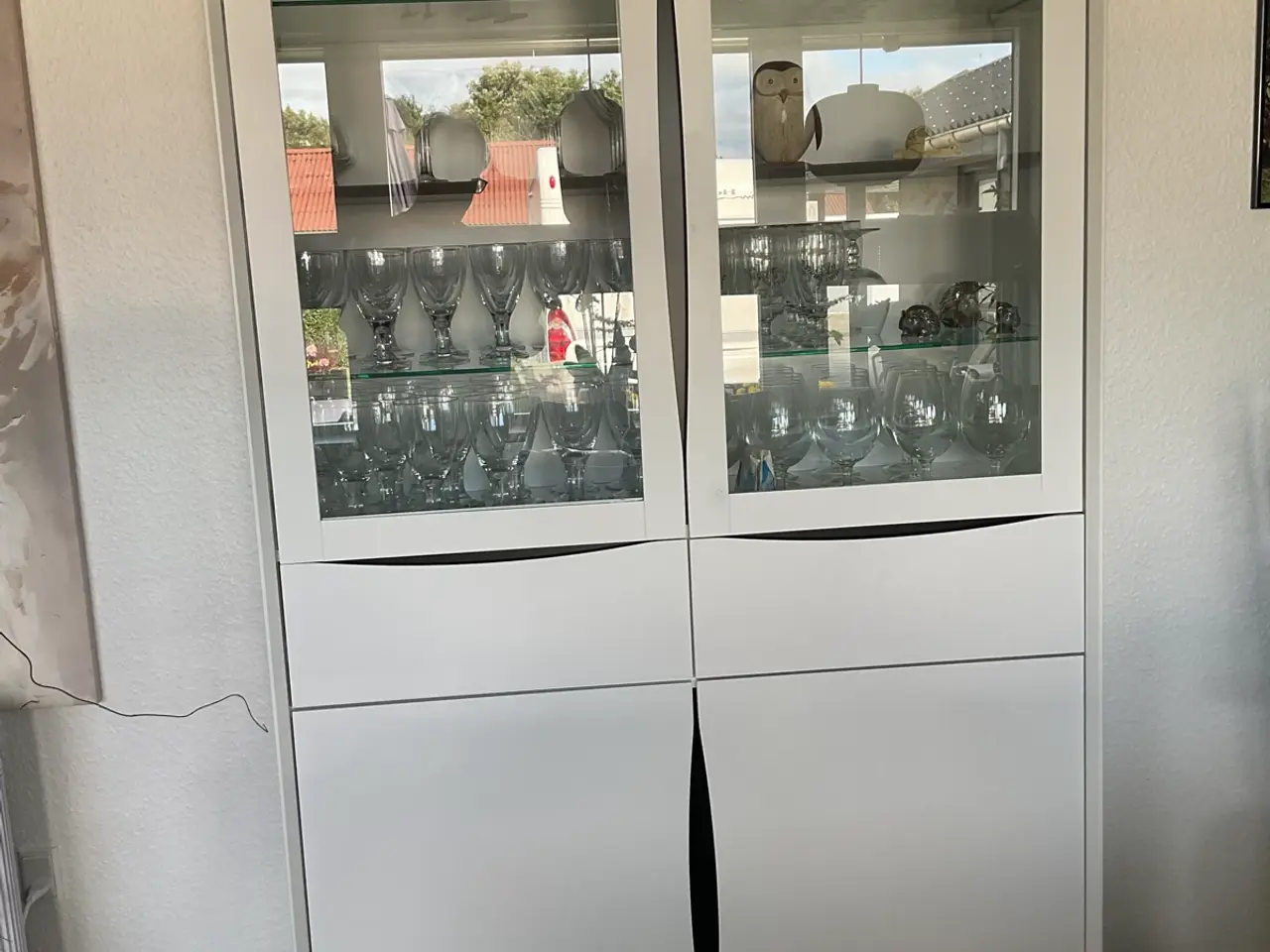 Billede 2 - Høj Vitrine skab