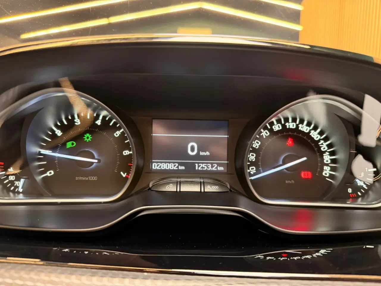 Billede 8 - Peugeot 208 1,2 PureTech 82 Allure Sky