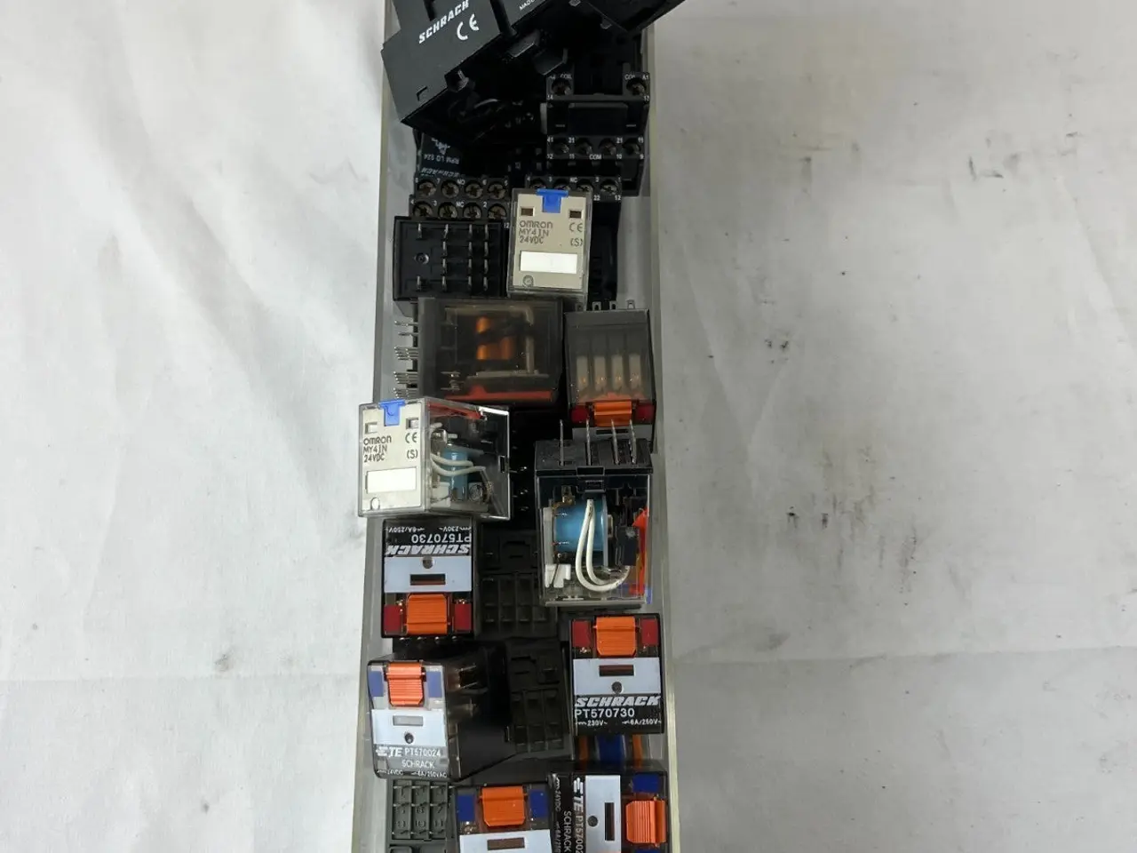 Billede 4 - Schrack PT570024 PT570730 relæ parti 24VDC 230VAC