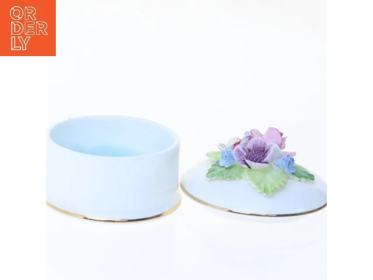 Billede 4 - Dekorativ porcelænsæske med blomsterlåg (str. 5 cm)