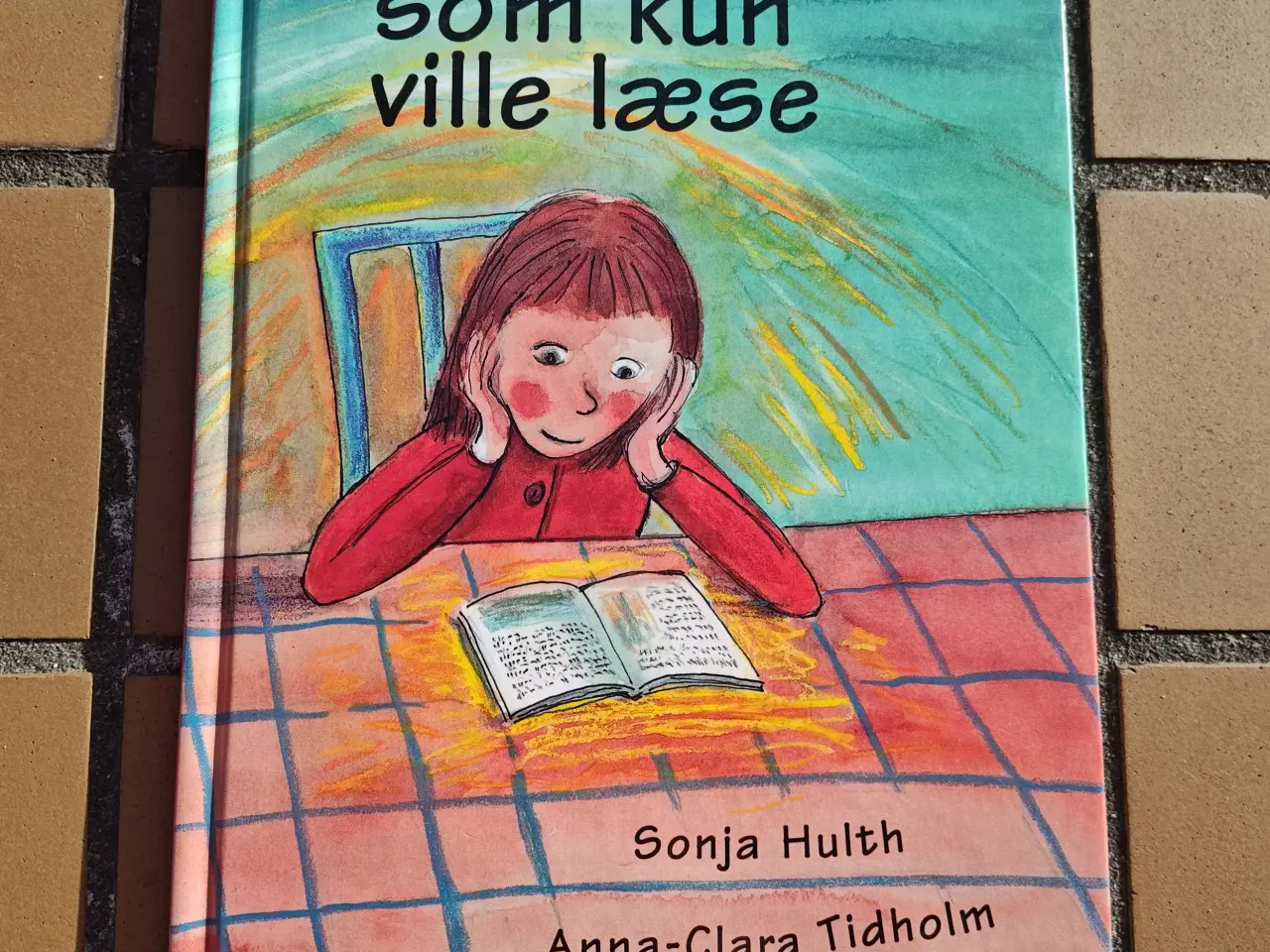 Billede 1 - Pigen som kun ville læse Bog