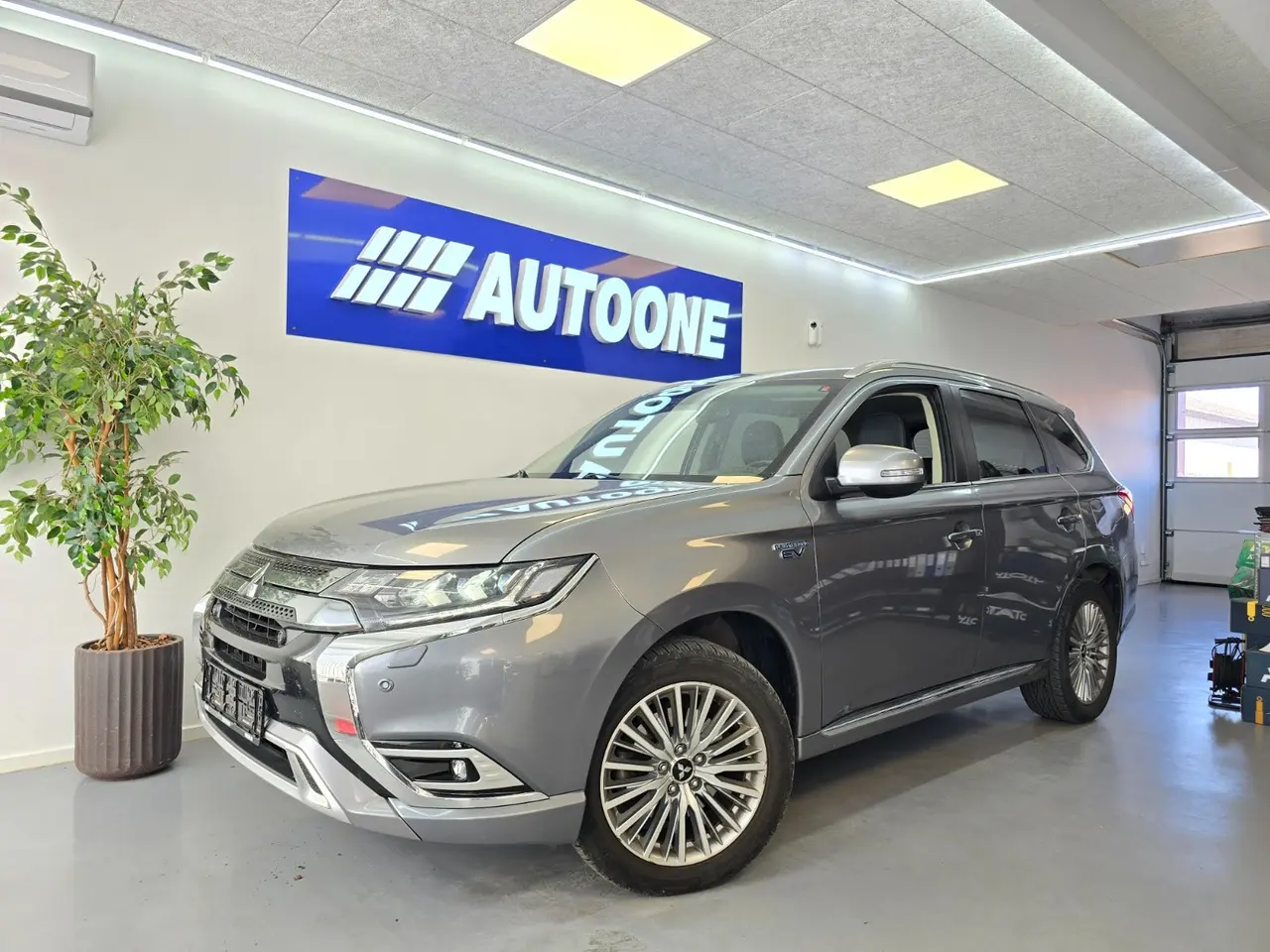 Billede 1 - Mitsubishi Outlander 2,4 PHEV Intro Edition CVT 4WD