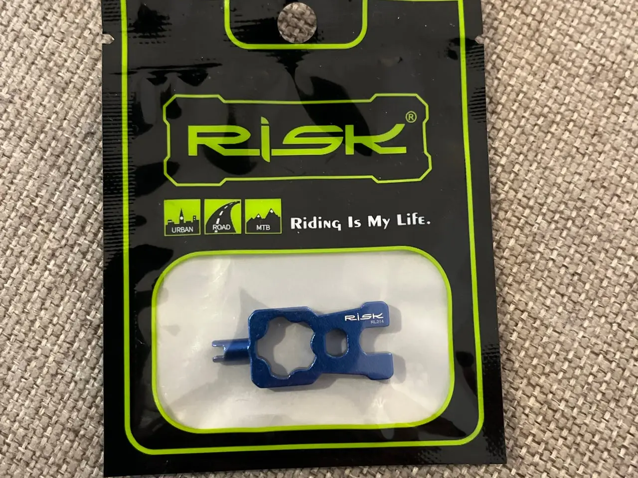Billede 1 - Risk værktøj til tubeless ventiler - cykel multitool, blå