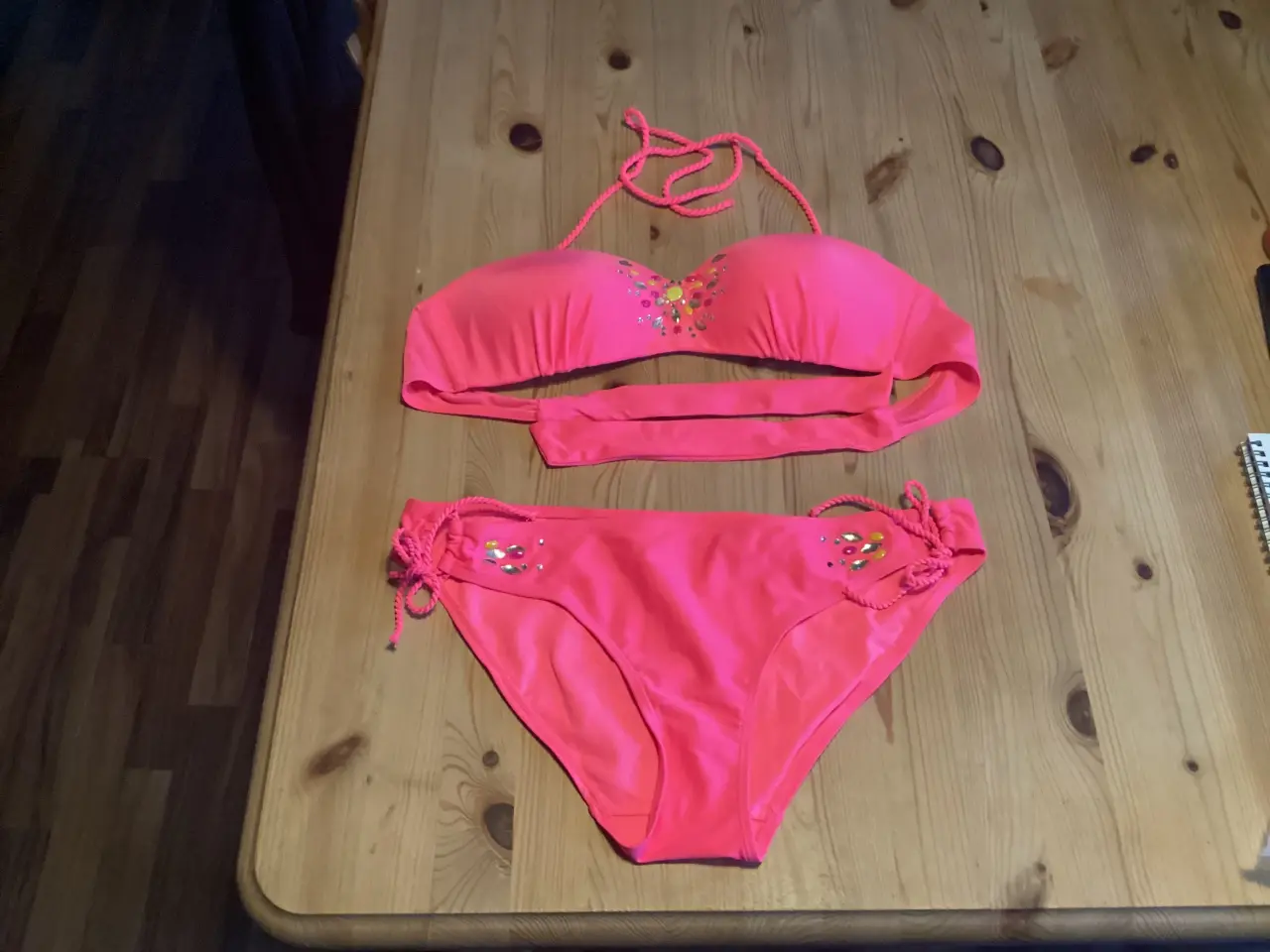 Billede 5 - Nye Bikini,er Forsk. Str.