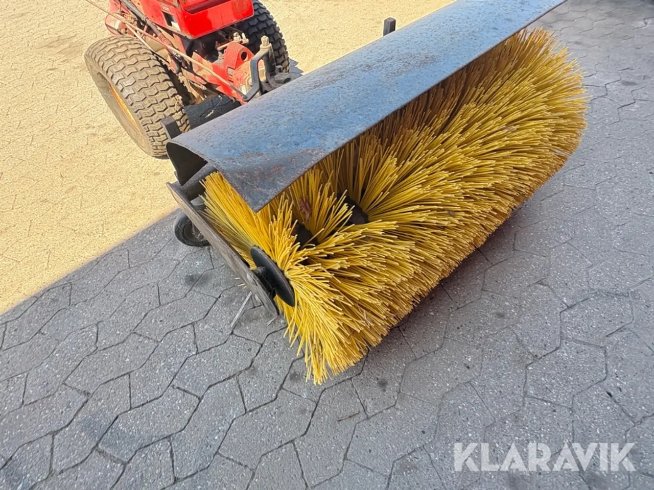Billede 8 - 2 hjulet traktor med kost Gravely 12