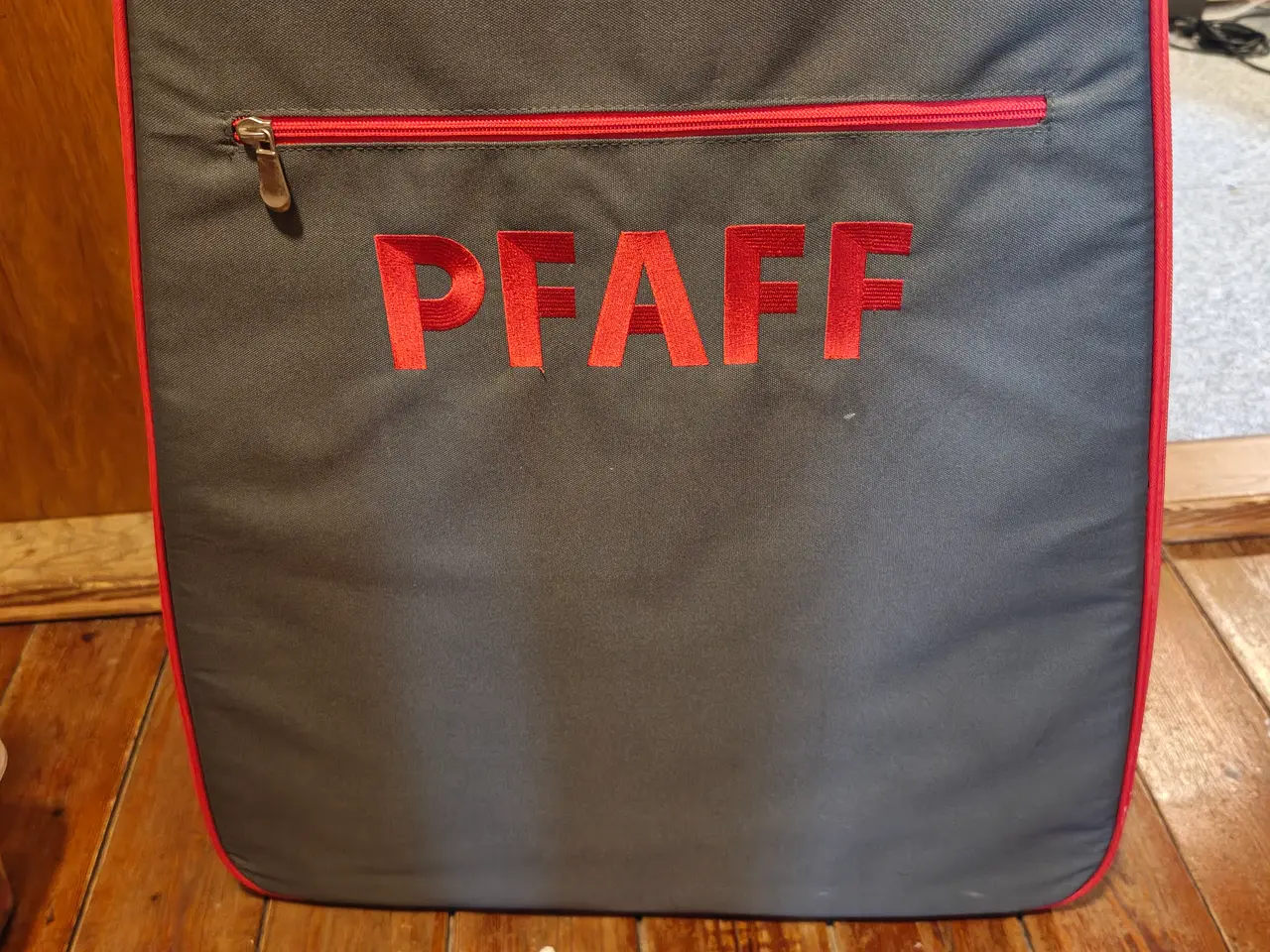 Billede 2 - PFAFF Sy og broderimaskine sælges.