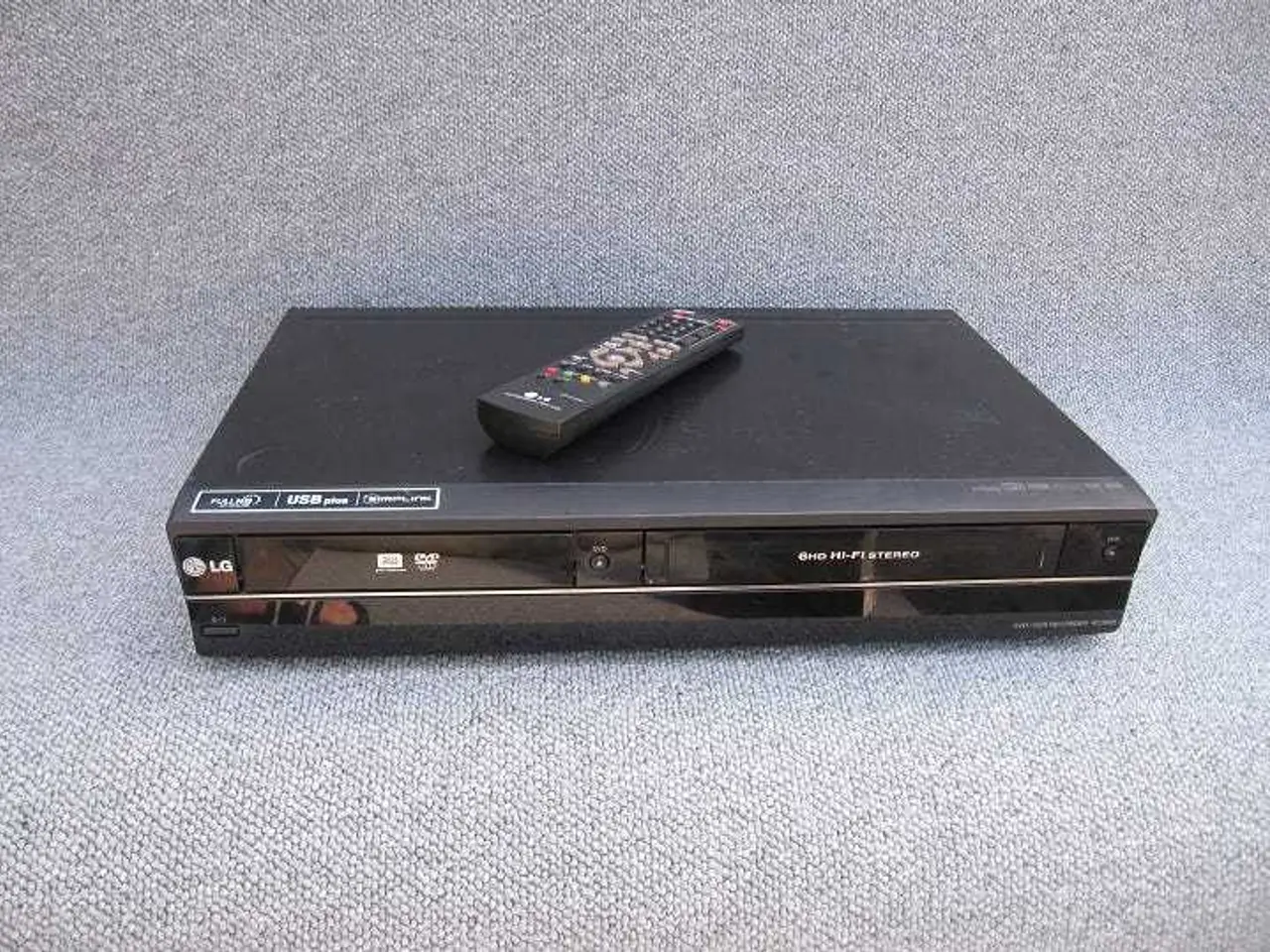 Billede 1 - KØBES BILLIG DVD/VHS OPTAGER multimaskine Velh OK 