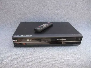 KØBES BILLIG DVD/VHS OPTAGER multimaskine Velh OK 