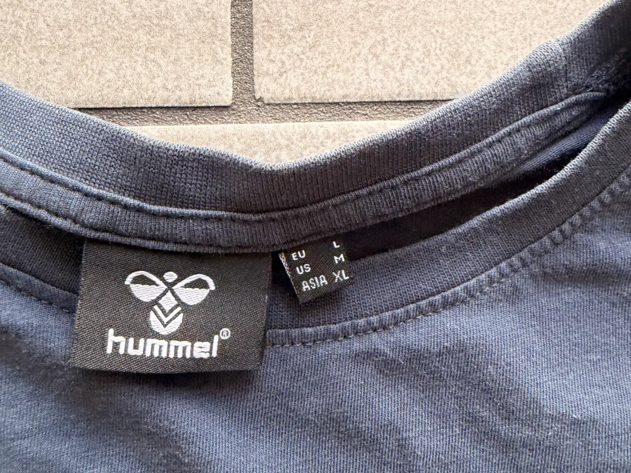 Billede 2 - Hummel T-shirts str. L