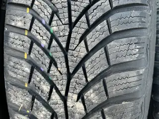 ❄️ Continental WinterContact 185/65 R15 – på stålf